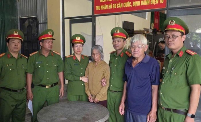 Sau 43 năm trốn truy nã, Tuyết bị lực lượng Công an bắt giữ. Ảnh: Công an tỉnh Quảng Ngãi