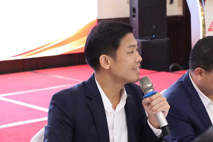 Ông Nguyễn Như Kiên, Phó Chủ tịch VYEA, Phó Chủ tịch Hội đồng Giải thưởng Sao Vàng đất Việt 2026 phát biểu tại hội nghị