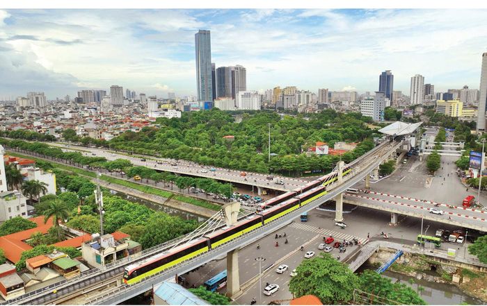 Thành phố Hà Nội tiếp tục phát huy tối đa các động lực tăng trưởng hiện có, đồng thời khai thác hiệu quả những động lực mới. Ảnh: PV