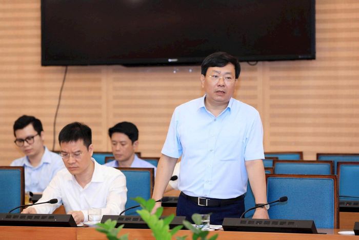 Giám đốc Sở Xây dựng Hà Nội Võ Nguyên Phong phát biểu. Ảnh: Đình Hiệp
