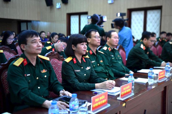Các đại biểu tham dự họp báo. Ảnh: Hoa Nguyên.