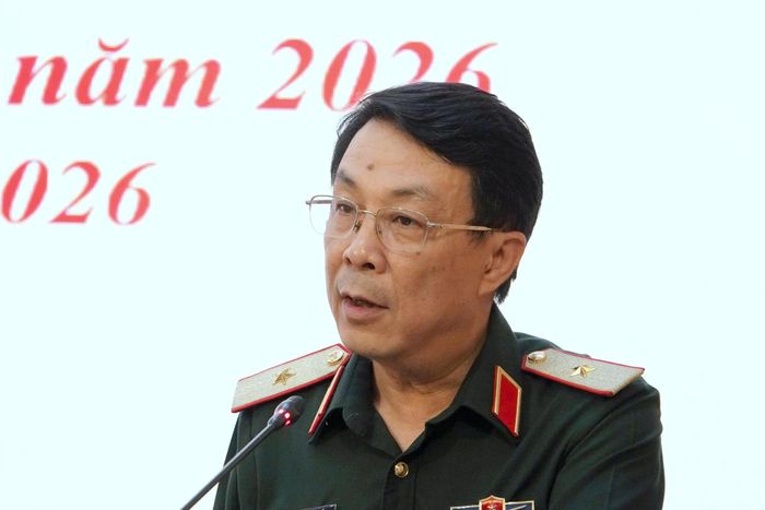 Thiếu tướng Nguyễn Xuân Thủy, Phó Cục trưởng Cục Tuyên huấn phát biểu tại họp báo. Ảnh: PV.
