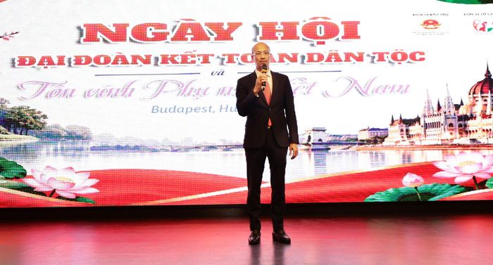  Đại sứ Việt Nam tại Hungary Bùi Lê Thái. Ảnh Cẩm Lệ