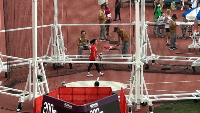 Thúy Hằng đã nỗ lực hoàn thành phần thi của mình. Ảnh: Hoài Thu