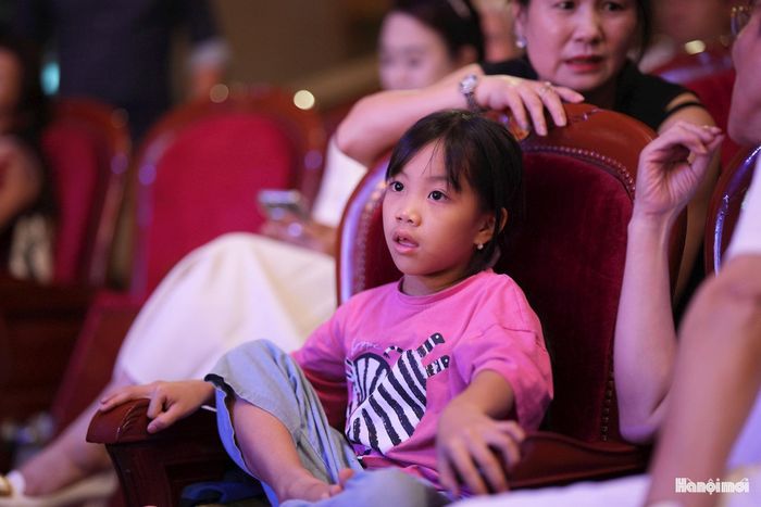 Với các em nhỏ, đây là dịp tiếp cận truyện cổ tích qua hình thức biểu diễn trực quan, sinh động, từ đó nuôi dưỡng trí tưởng tượng và tình yêu đối với văn hóa dân tộc.