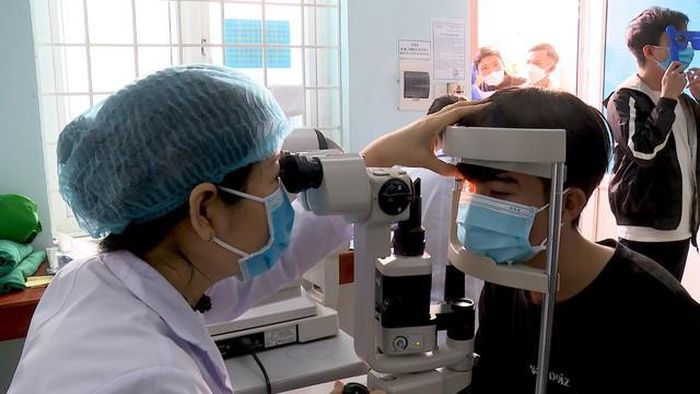 Luật Nghĩa vụ quân sự quy định rõ tiêu chuẩn các bệnh về mắt khi tham gia nghĩa vụ quân sự. Ảnh minh họa: TL