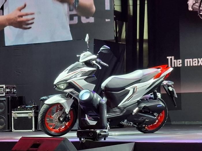 Honda Click 160 2027 còn được chú trọng nâng cấp khả năng vận hành.