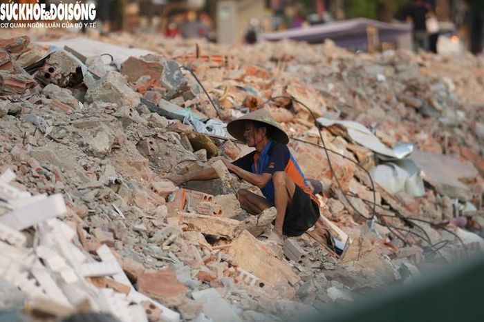 Việc triển khai dự án nhằm hoàn thiện đồng bộ hạ tầng kỹ thuật, xóa bỏ tình trạng lãng phí đất xen kẹt giữa đường Vành đai 1 và đường La Thành. Đồng thời, công trình được kỳ vọng sẽ giải tỏa áp lực dừng đỗ xe sai quy định, lập lại trật tự đô thị và từng bước nâng cao chất lượng không gian sống cho người dân khu vực.