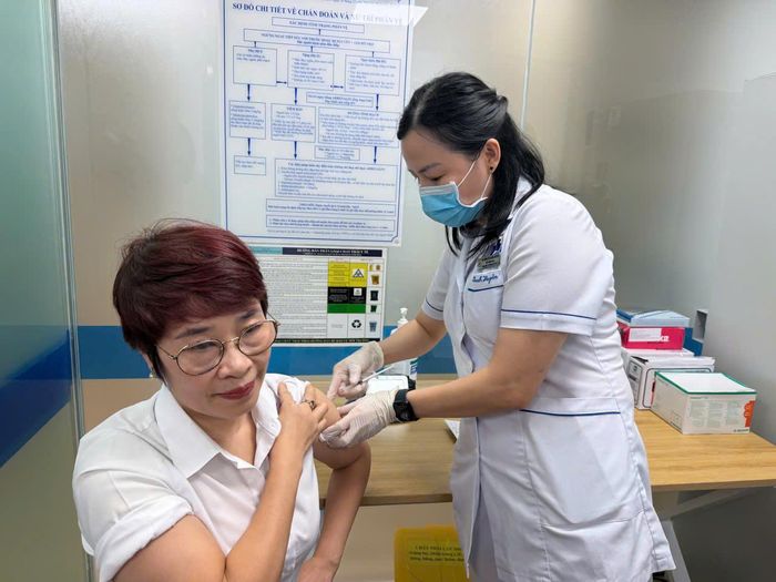 Tăng cường sự phối hợp giữa khám, chữa bệnh và y tế dự phòng. Ảnh: Nguyễn Cường