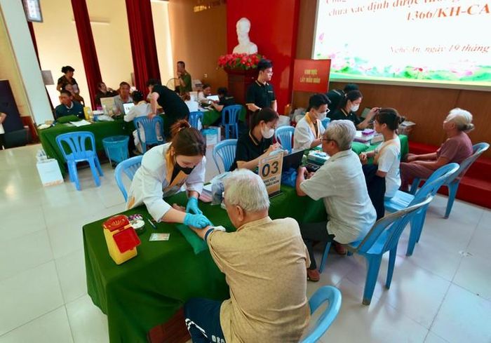 Nghệ An thu nhận mẫu ADN thân nhân liệt sĩ chưa xác định danh tính từ ngày 24 đến 30/10. Ảnh: Song Hoàng