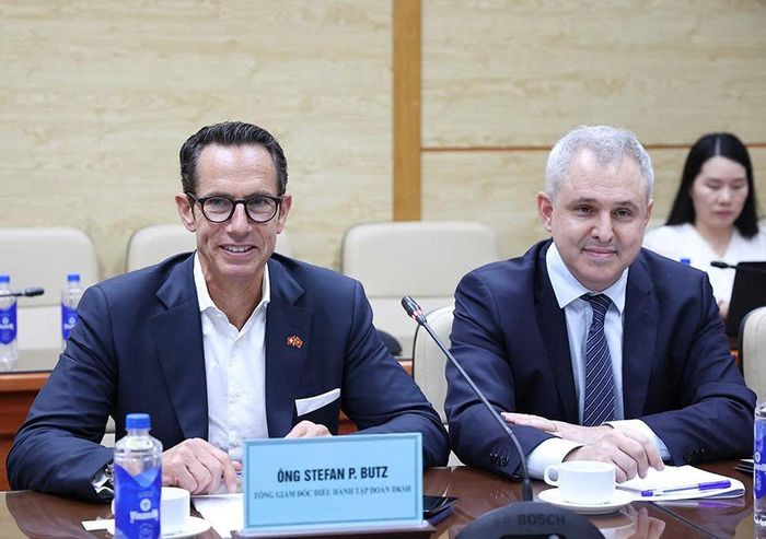 Ông Stefan P. Butz, Tổng Giám đốc Điều hành Tập đoàn DKSH phát biểu. Ảnh: Trần Minh