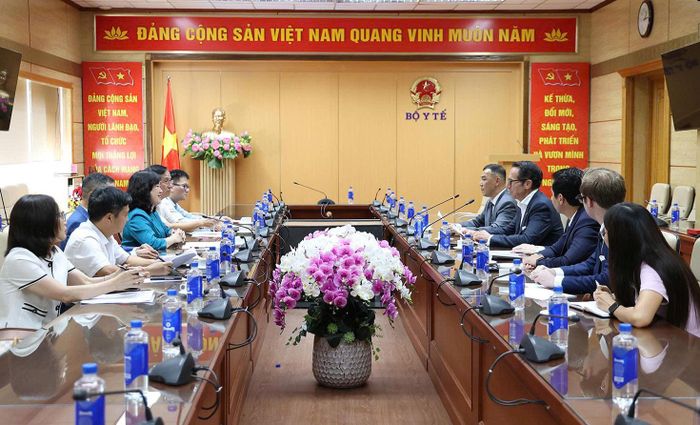 Các đại biểu tham dự buổi tiếp và làm việc. Ảnh: Trần Minh