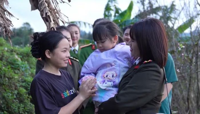 Tác phẩm tài liệu dự thi “Đào nở” của Công an tỉnh Cao Bằng