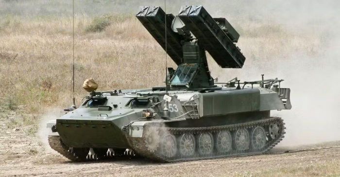 Những kíp chiến đấu Strela-10 đã thành công trong việc bảo vệ bầu trời phía trên các cây cầu có tầm quan trọng chiến lược, nơi Quân đội Ukraine thường tập trung số lượng lớn máy bay không người lái cảm tử.