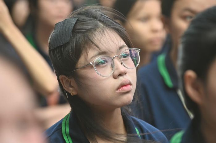 Làm các em học sinh có những khoảng lặng để suy nghĩ và đặt câu hỏi: nếu là mình, mình sẽ chọn thế nào...