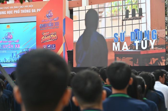 Những câu chuyện nhói lòng...
