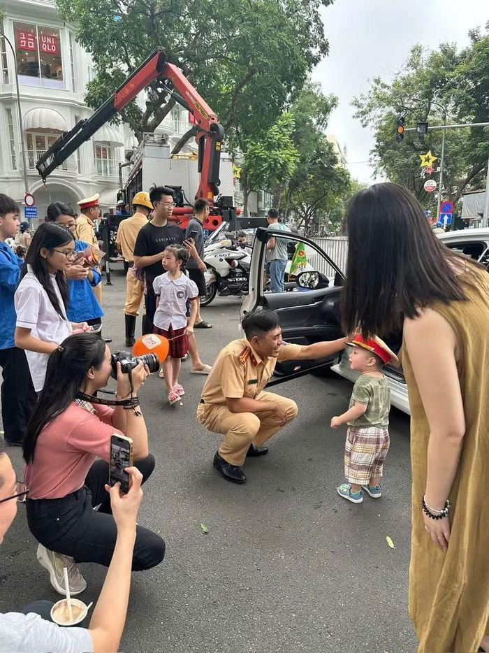 Các đề tài về Công an cơ sở khắc họa hình ảnh cán bộ, chiến sĩ gần dân, sát dân, chủ động giải quyết công việc ngay từ địa bàn