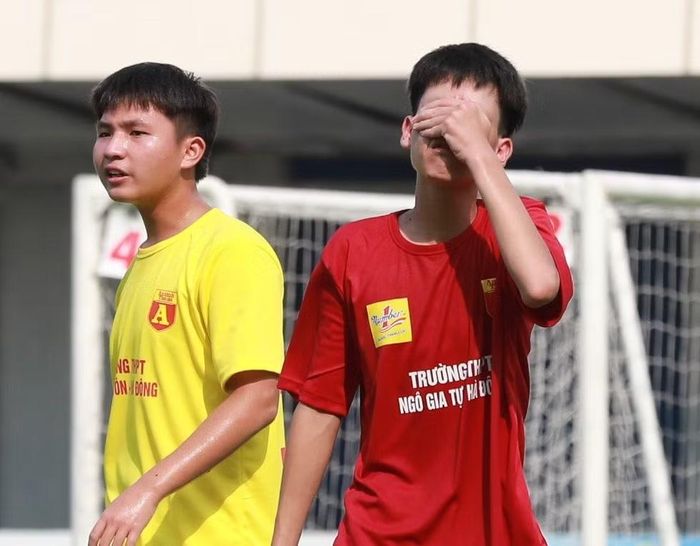 Họ chơi trên chân hoàn toàn, chỉ tiếc là chưa thể biến cơ hội thành bàn thắng