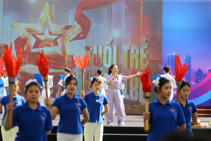 Những ca khúc đại diện cho sức trẻ, sự khát khao vươn lên là động lực vô cùng ý nghĩa