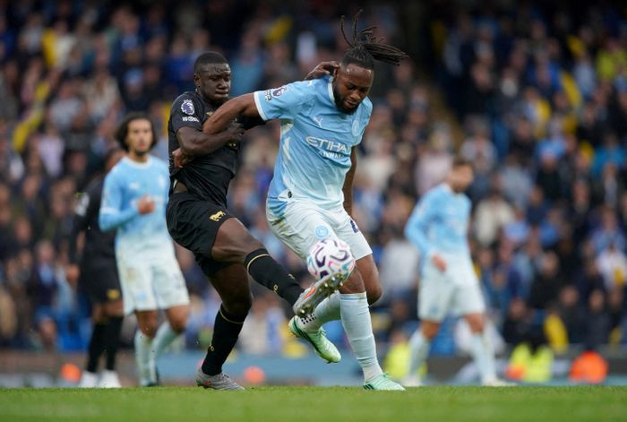  Man City mất đi ngòi nổ Semenyo. Ảnh: Reuters. 