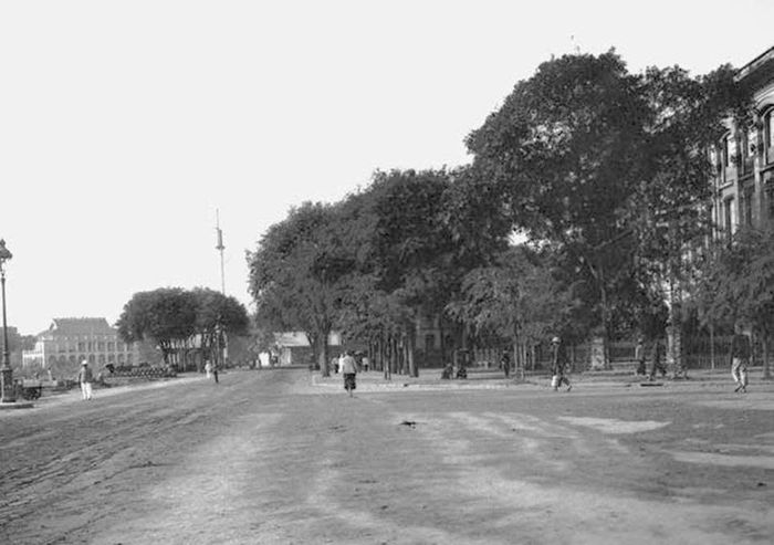 Một góc bến Bạch Đằng năm 1904.