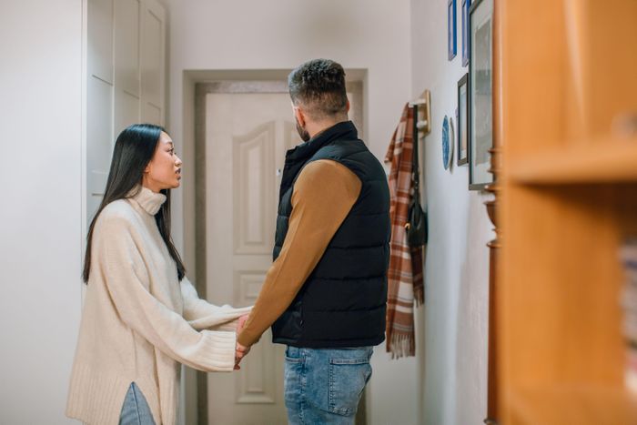 Tình yêu và sự không hài lòng có thể cùng tồn tại trong một mối quan hệ lâu dài. Ảnh: Alena Darmel/Pexels.