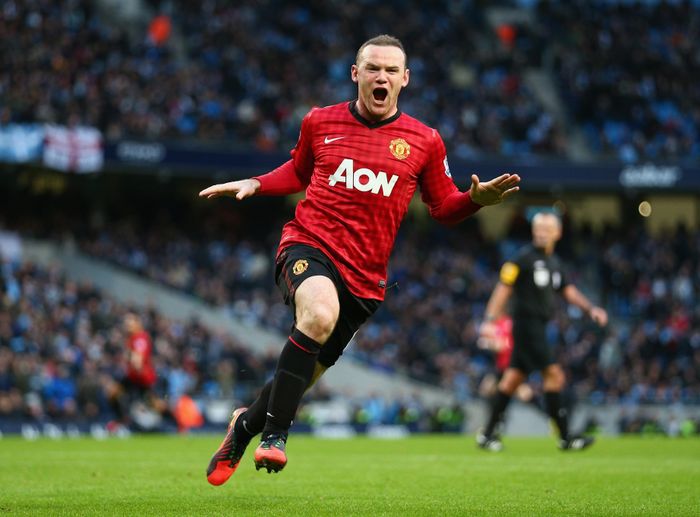 Ferguson vẫn quyết định giữ Rooney năm 2010 vì tiền đạo người Anh khi ấy mới 24 tuổi và là nhân tố quan trọng nhất trên hàng công.