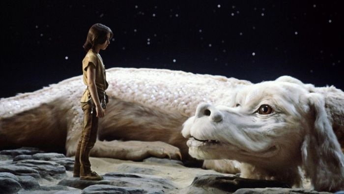  The Neverending Story của Michael Ende là tiểu thuyết giả tưởng được yêu thích, nhưng tác giả không hài lòng với bản chuyển thể điện ảnh năm 1984 của tác phẩm này. Ảnh: Cinemaautopsy. 