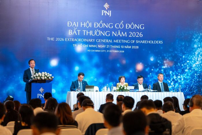  Phiên họp ĐHĐCĐ bất thường của PNJ diễn ra sáng nay. Ảnh: PNJ. 