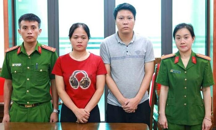  Hiển và Chung tại cơ quan công an. Ảnh: CACC. 