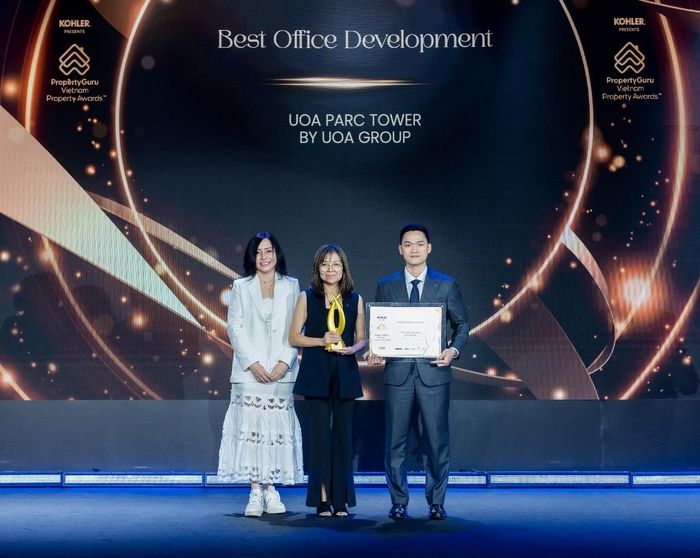  UOA Parc Tower được vinh danh “Dự án văn phòng xuất sắc”. 