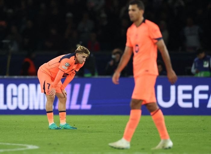 Barcelona nhận thất bại đầu tiên sau 11 trận toàn thắng, nhưng vẫn tạo ra 5 cơ hội rõ rệt trước PSG.