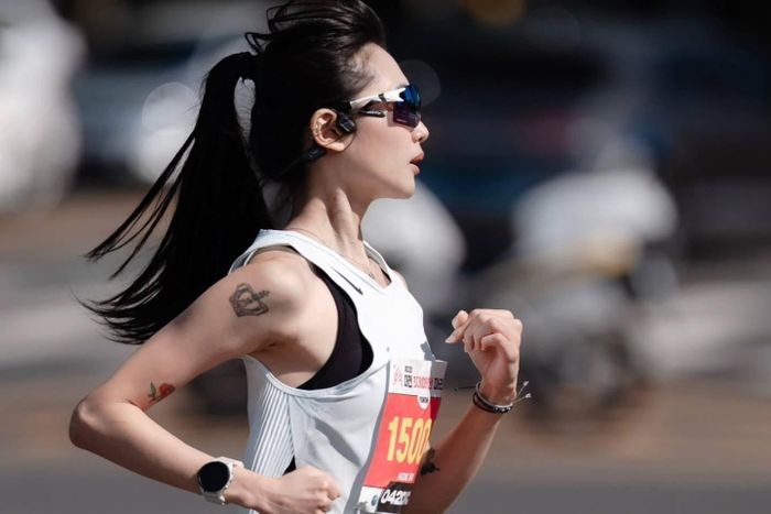 Runner Yoo Ji-won là influencer khá nổi tiếng trong cộng đồng chạy bộ Hàn Quốc. Ảnh: @mta1n_0ne/Instagram.