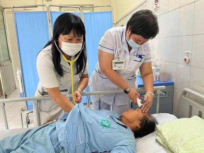 TS.BS Đoàn Thu Trà, Quyền Viện trưởng Viện Y học Nhiệt đới, Bệnh viện Bạch Mai. Ảnh: Nguyên Hà.