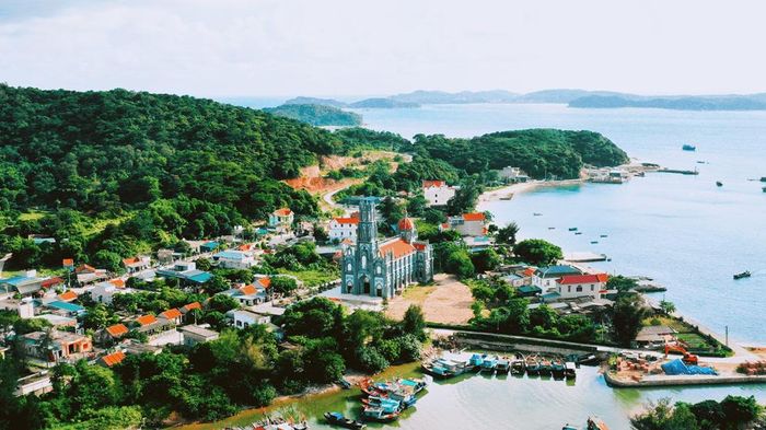 Cô Tô áp dụng nhiều chương trình kích cầu du lịch