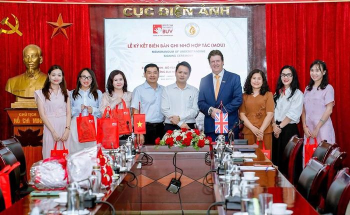 Theo Biên bản ghi nhớ, hai bên sẽ phối hợp phát triển nguồn nhân lực chất lượng cao, gắn kết đào tạo với thực tiễn trong lĩnh vực điện ảnh và các lĩnh vực liên quan