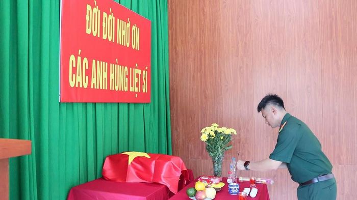 Công tác tìm kiếm, quy tập hài cốt liệt sĩ thể hiện đạo lý “Uống nước nhớ nguồn”, tri ân những người đã hy sinh vì Tổ quốc. Ảnh: UBND xã Trường Giang