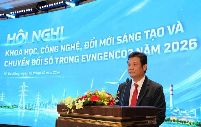 Phó Tổng Giám đốc EVNGENCO2 Ngô Việt Hưng phát biểu tại Hội nghị KHCN, ĐMST và CĐS của EVNGENCO2 năm 2026 - Ảnh: chinhphu.vn/Lê Sơn