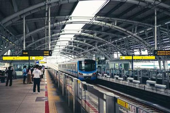 THACO tiếp tục khẳng định vai trò của doanh nghiệp tư nhân trong phát triển kinh tế đất nước khi tham gia vào các dự án hạ tầng giao thông và đô thị trọng điểm quốc gia, dự kiến đóng góp hơn 27.300 tỷ đồng vào ngân sách nhà nước năm 2026. (Ảnh: THACO Group)