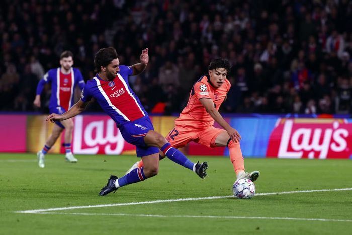 Barcelona nhận thất bại đầu tiên trên mọi đấu trường mùa này. (Ảnh: PSG)