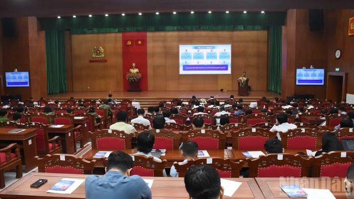 Toàn cảnh hội nghị. (Ảnh: ANH ĐÀO)