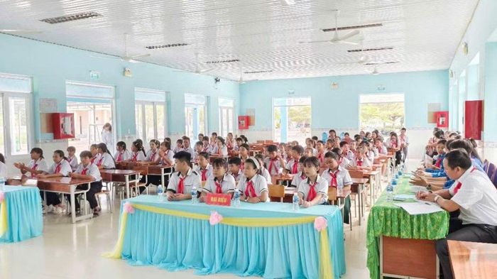 Nhiều hoạt động cho các em học sinh. (Ảnh: THANH HUỆ)