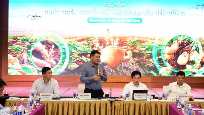 Giám đốc Trung tâm Khuyến nông quốc gia Lê Quốc Thanh phát biểu tại tọa đàm.