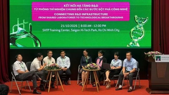 Các đại biểu tham gia tọa đàm tại sự kiện. (Ảnh: CTV)
