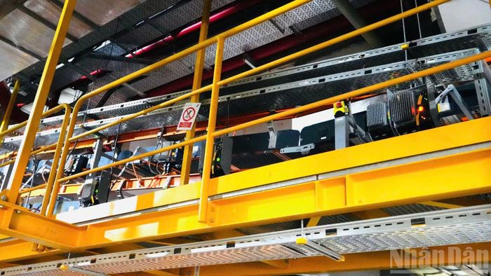 Vận hành thử hệ thống xử lý hành lý nhà ga hành khách.