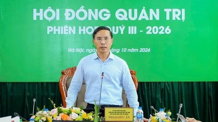 Thống đốc Ngân hàng Nhà nước Việt Nam, Chủ tịch Hội đồng quản trị Ngân hàng Chính sách xã hội Phạm Đức Ấn phát biểu kết luận phiên họp. (Ảnh: HẢI TRUNG)