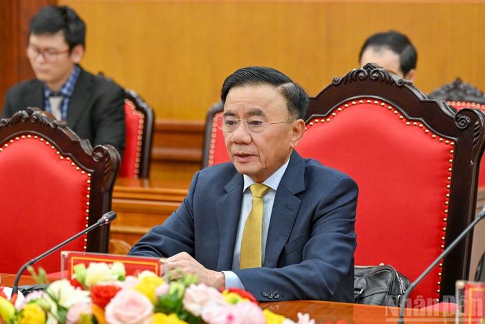 Thường trực Ban Bí thư Trần Cẩm Tú phát biểu tại cuộc tiếp.
