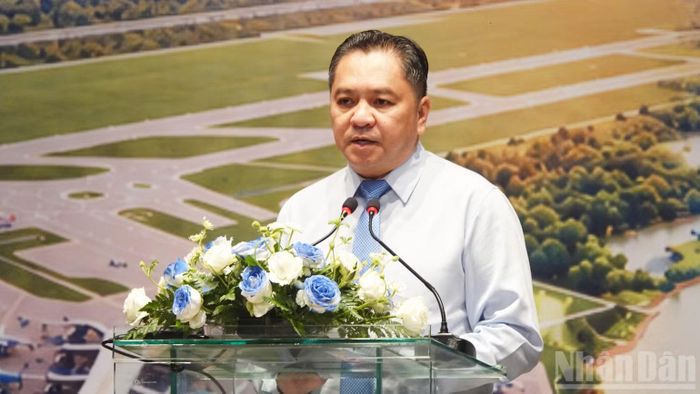 Ông Phạm Huy Bình, Giám đốc Sở Du lịch Thành phố Hồ Chí Minh phát biểu tại lễ ký kết. (Ảnh: LINH BẢO)