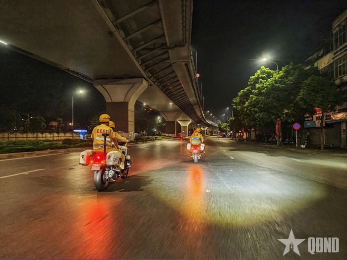  Lực lượng tuần tra, kiểm soát trên tuyến đường Trường Chinh. 