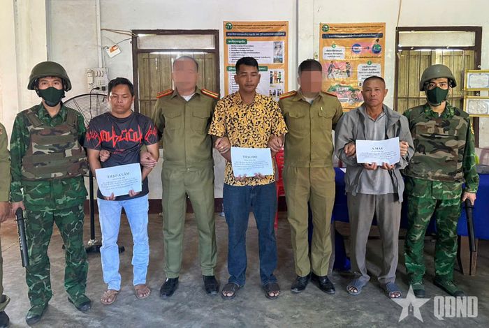 3 đối tượng người Lào trong đường dây mua bán, vận chuyển pháo nổ từ Lào vào Việt Nam bị bắt giữ.